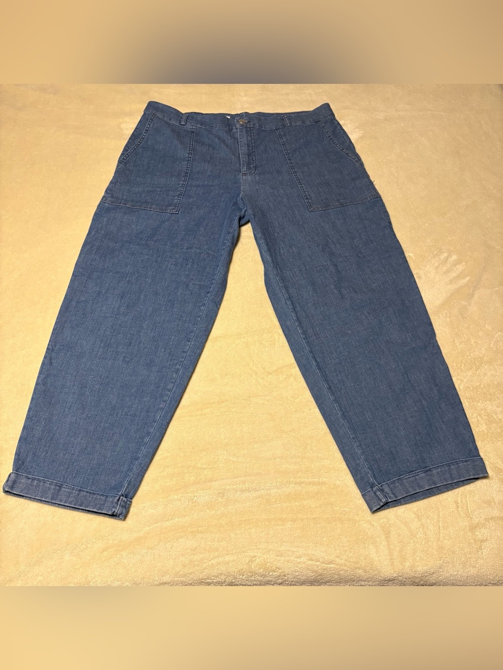 Zara Blue Cropped Women's Denim Jeans